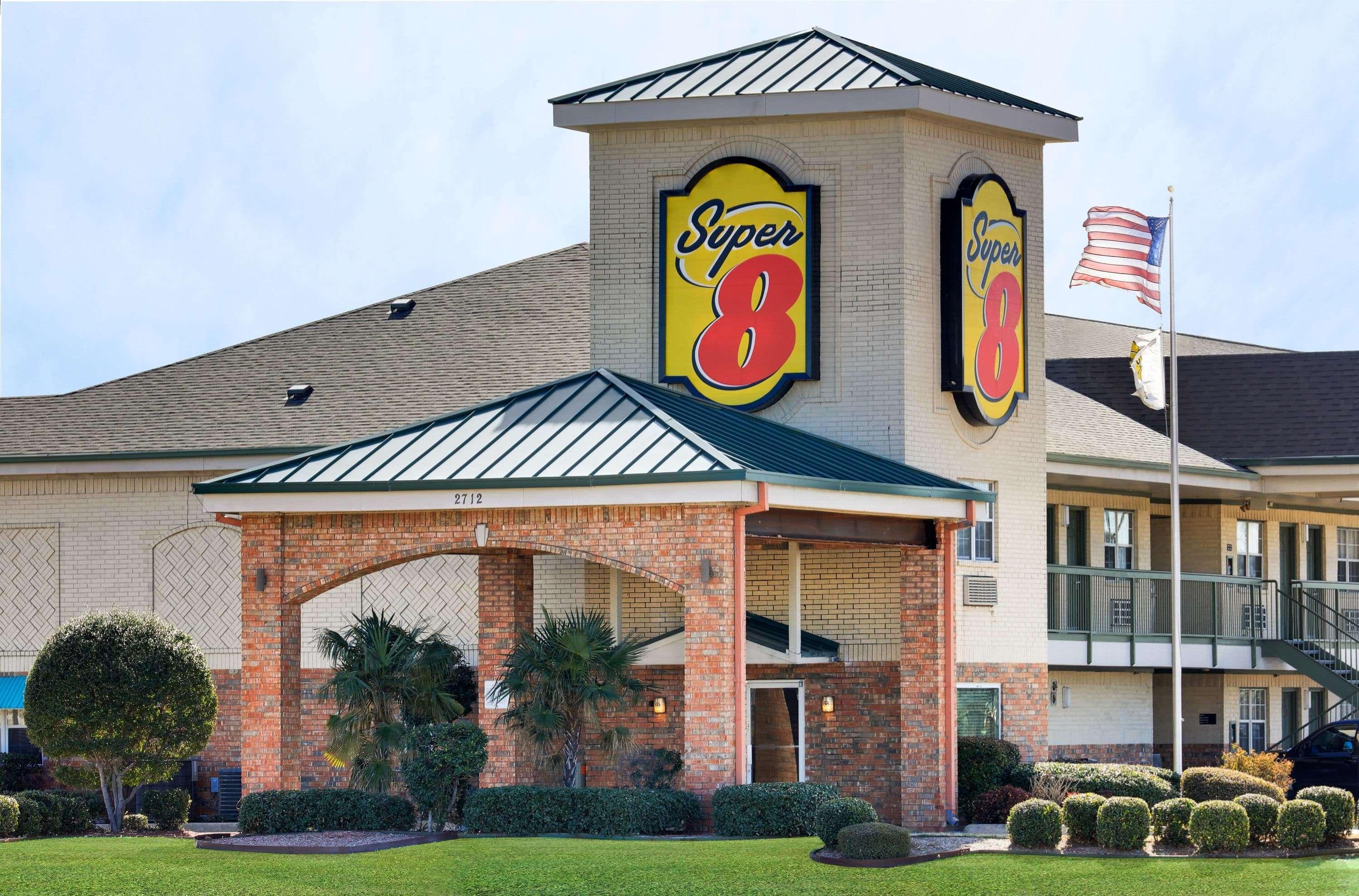 Hotel Super 8 By Wyndham Near At&t Stadium